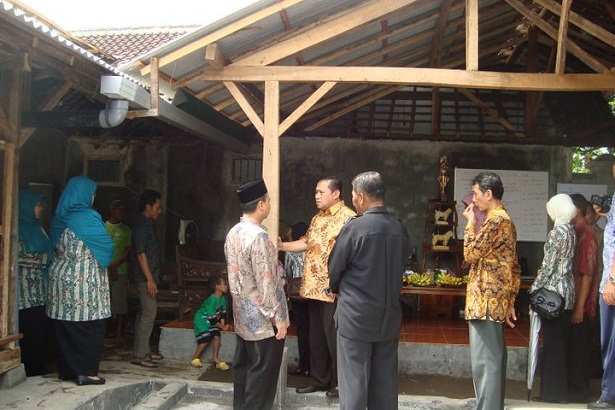 kunjungan-bupati-lumajang-ke-peternakan-etawa-jaya